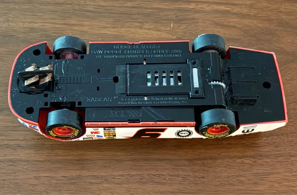 Scalextric SCX 1:32 Scale NASCAR #9 Dodge Charger Slot Car - photo 2