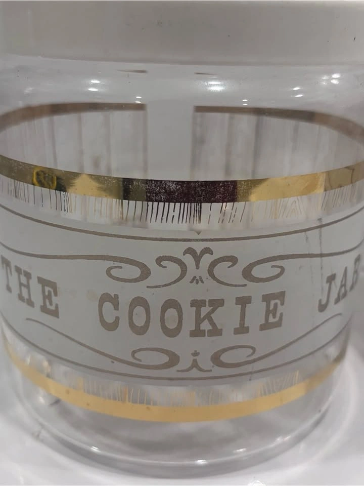 Vintage Pyrex cookie jar & Cracker Barrel canister set - photo 2