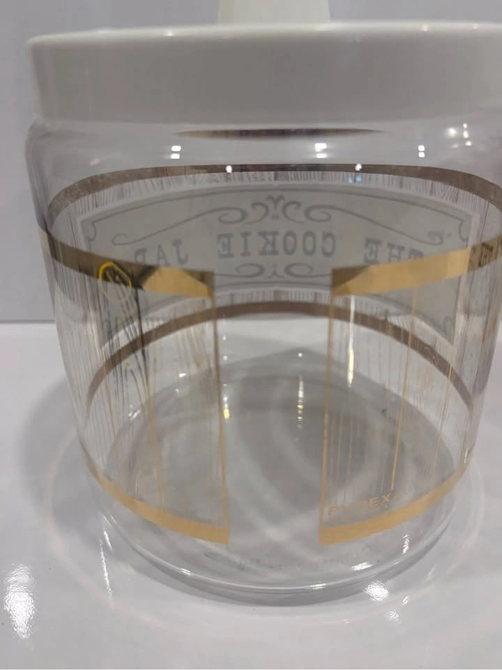 Vintage Pyrex cookie jar & Cracker Barrel canister set - photo 4