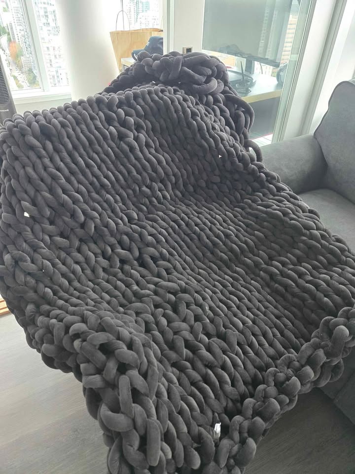 HUSH Knit Weighted Blanket - photo 5