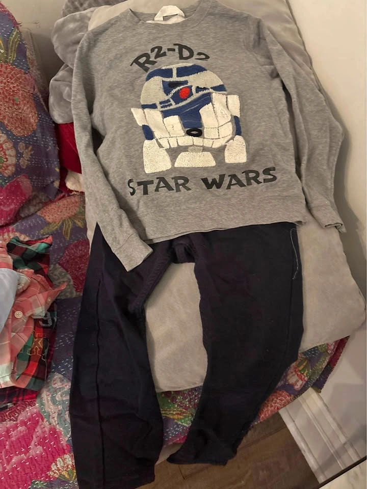 Boys Size 7-10 Fall Clothing Lot (25+ Pcs) - Roots, Nike, Gap