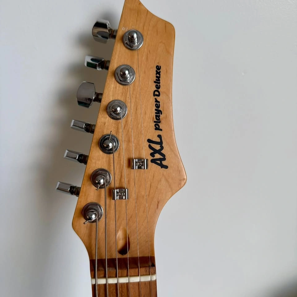 Electric Guitar AXL Strat-Style Guitar like NEW - photo 5