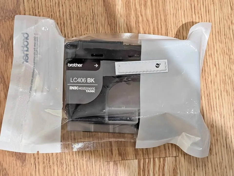 Genuine Brother LC406 BK INKvestment tank printer cartridge thumbnail