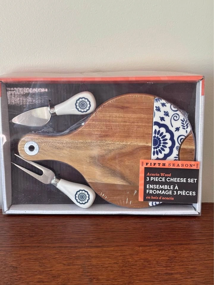 Free Bonus Item With Purchase - Fifth Season Acacia Wood 3 Piece