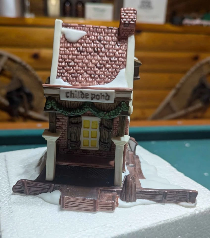 Department 56 - The Heritage Village - Childe Pond And Skaters - photo 3