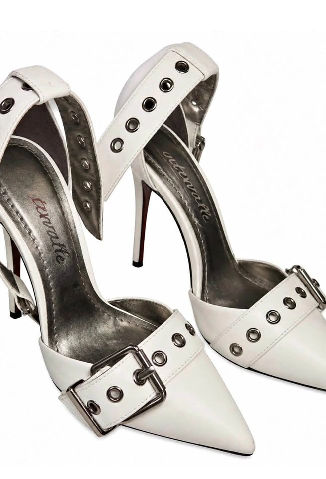 L’Intervalle White Rivet Detail Heels | US 6