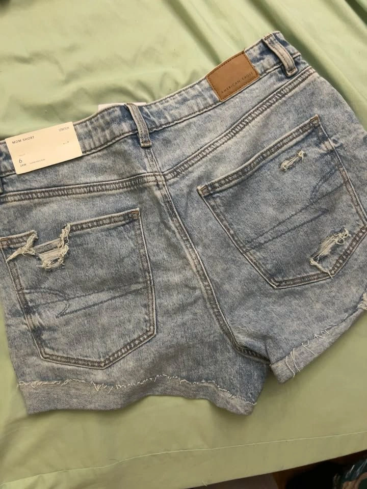 American Eagle Mom Shorts – Size 6 – BNWT - photo 3