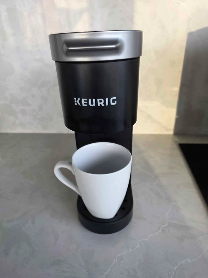 KEURIG K-MINI SINGLE SERVE COFFEE MAKER - photo 3