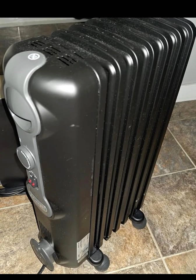 DeLonghi Radia S Oil-Filled Radiant Heater 1500W – Black - photo 5
