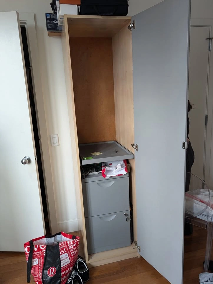 Ikea Mirrored Wardrobe - photo 2
