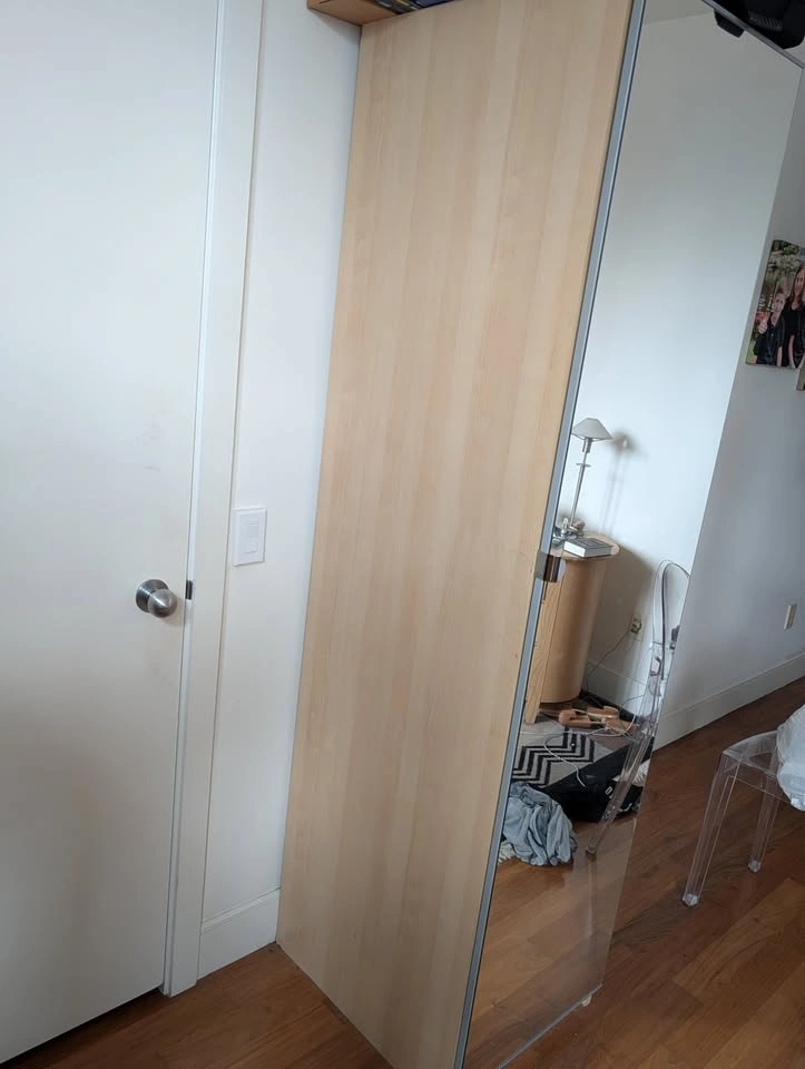 Ikea Mirrored Wardrobe - photo 3