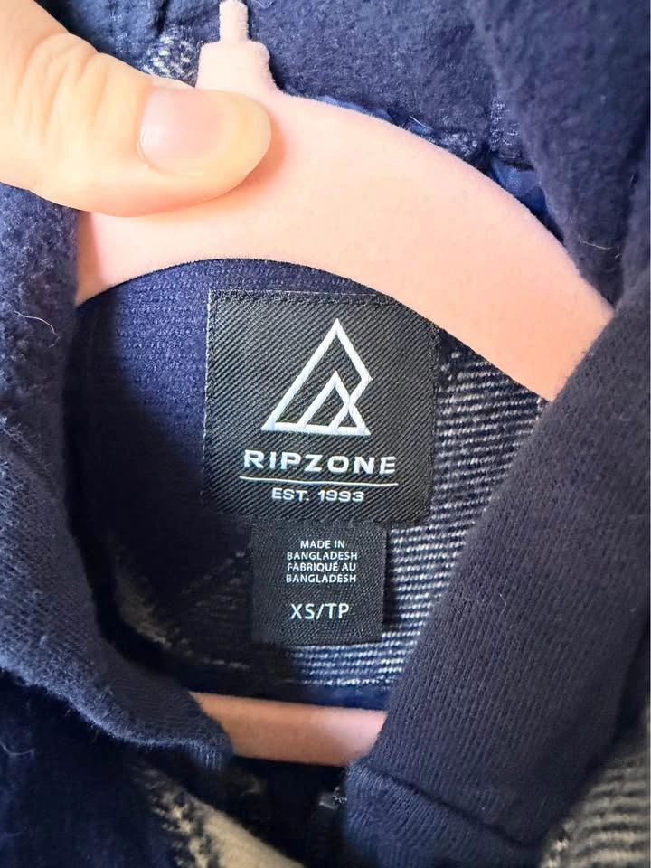 Boys Ripzone Plaid Hooded Jacket Size XS - photo 3