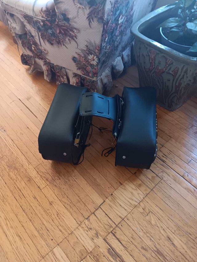 motorcycle saddle bags