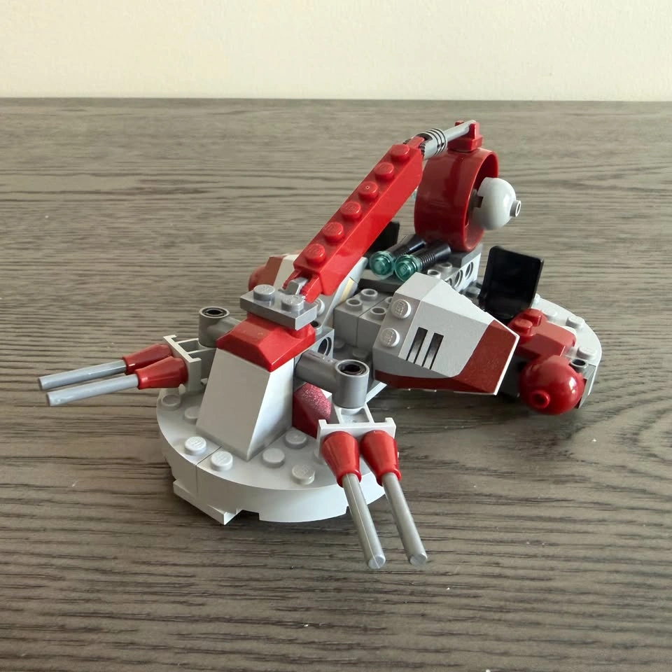 LEGO Star Wars: Wookiee Catamaran (7260) Complete Build - photo 2
