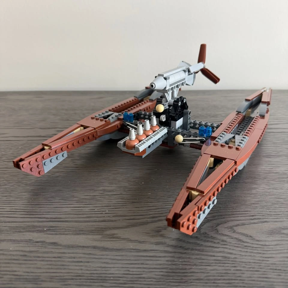 LEGO Star Wars: Wookiee Catamaran (7260) Complete Build - photo 4