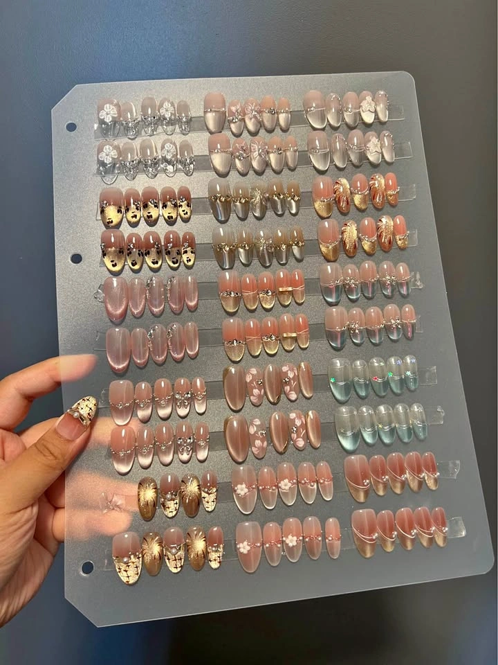 Handmade Press-On Nail Sets | Fall/Winter Holiday Nails 🍁