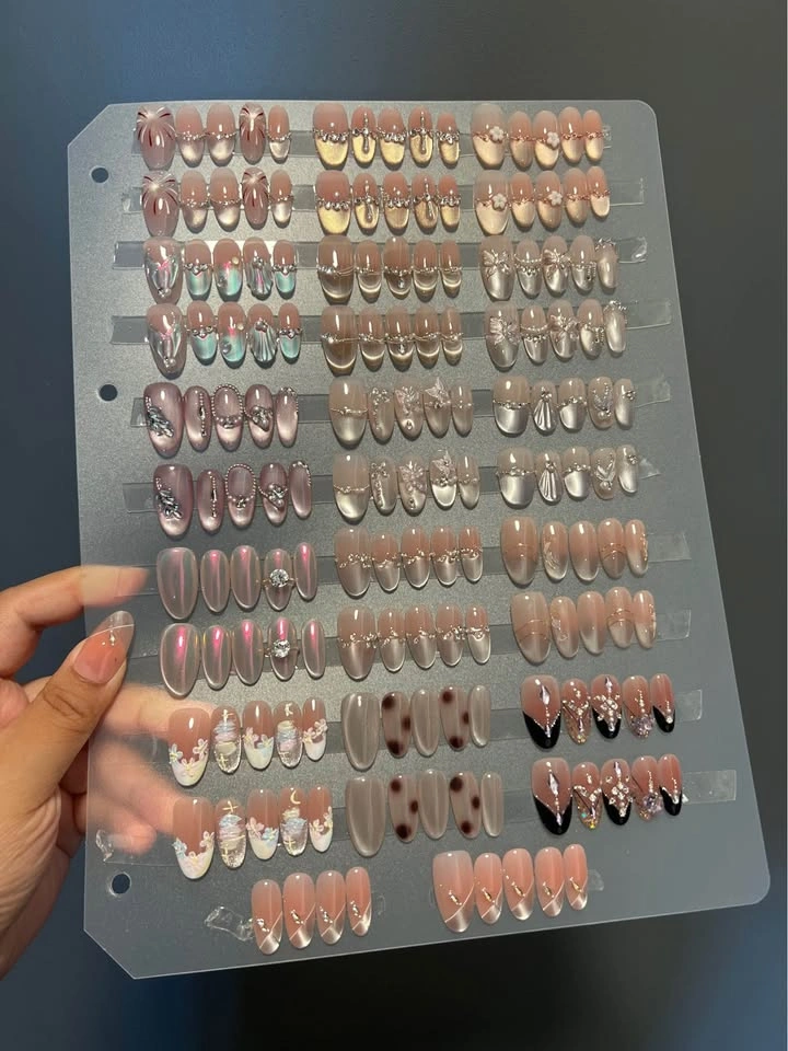 Handmade Press-On Nail Sets | Fall/Winter Holiday Nails 🍁 - photo 2