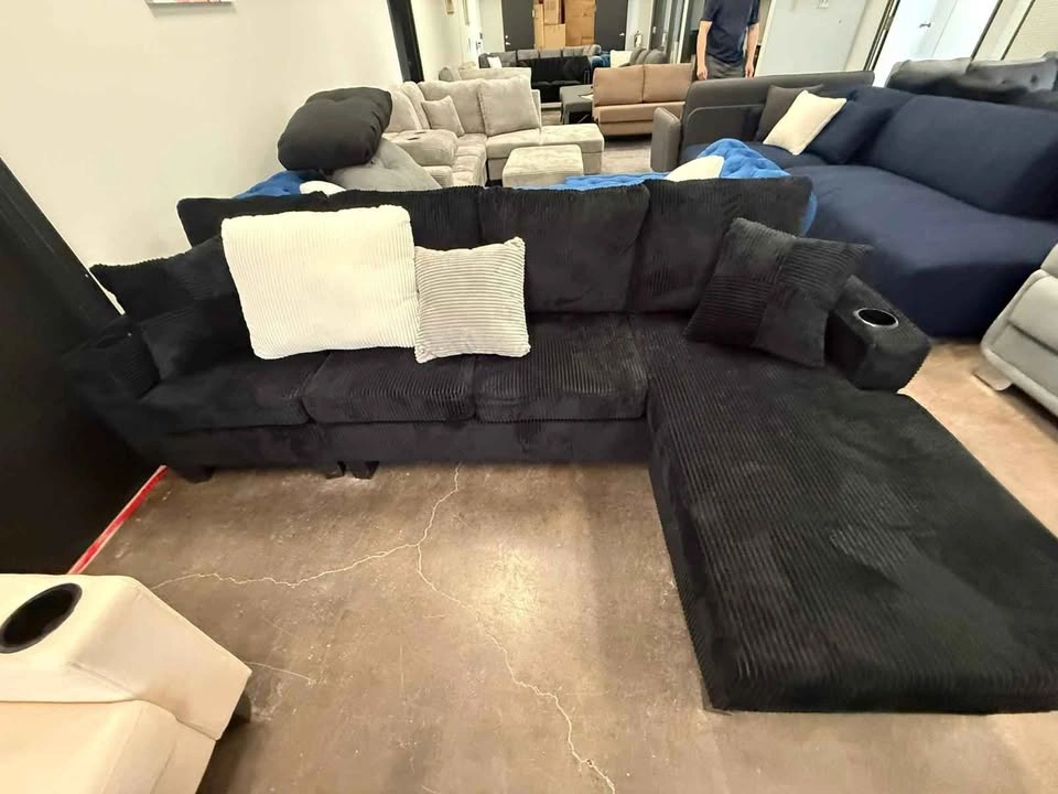 New Modern corduroy sectional and chaise - Cash on delivery - photo 2