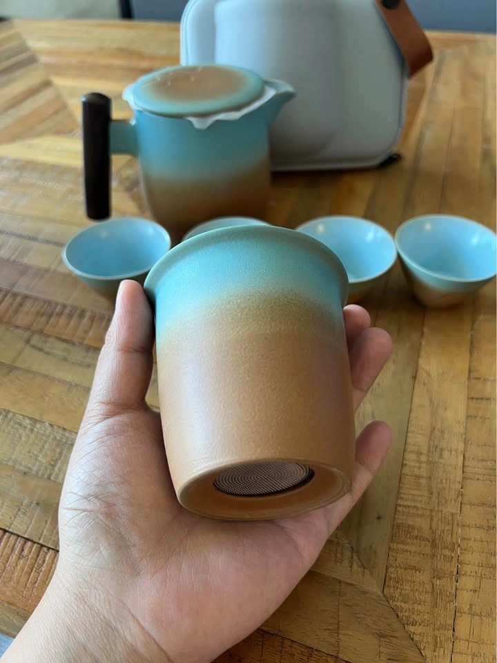 Brand new Teapot set including four tea cups - photo 3