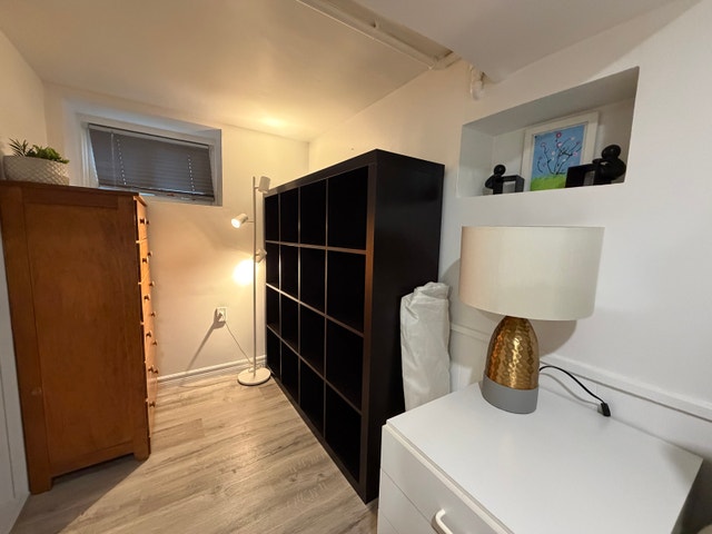 Little Italy 1 Bed 1 Bth Apartment with In-Suite Laundry - photo 2