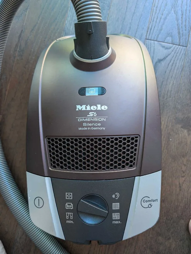 Miele S6 Dimension Silence Vacuum Cleaner (Made in Germany) thumbnail