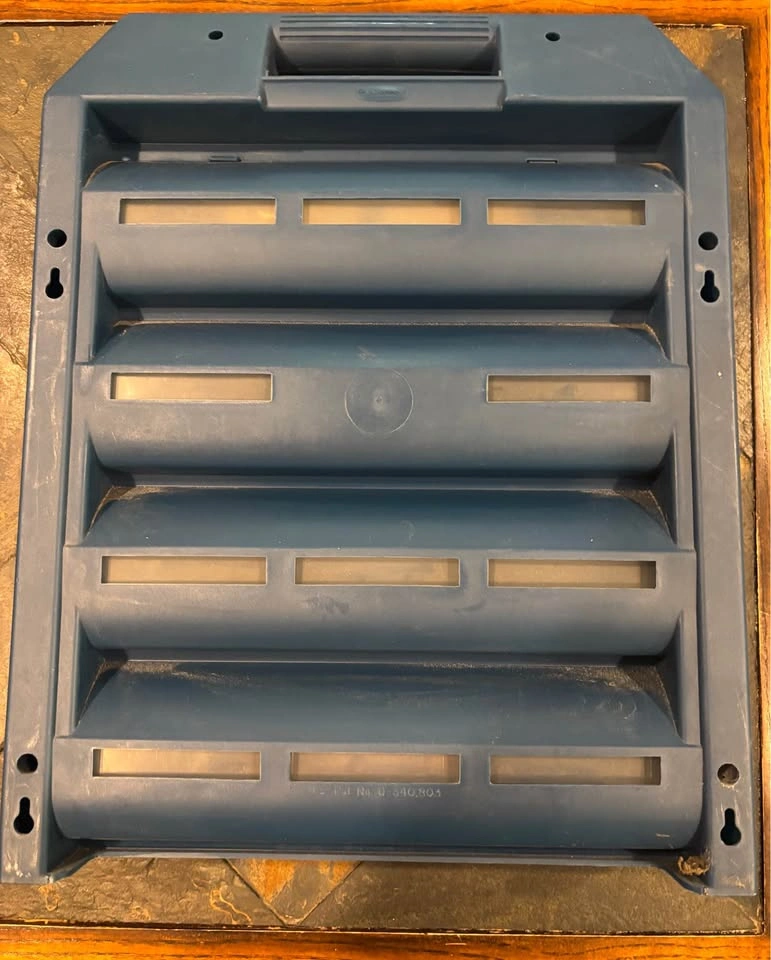 Vintage 1994 Rubbermaid Multi-Organizer Drop Bins (Model 7767) - photo 4