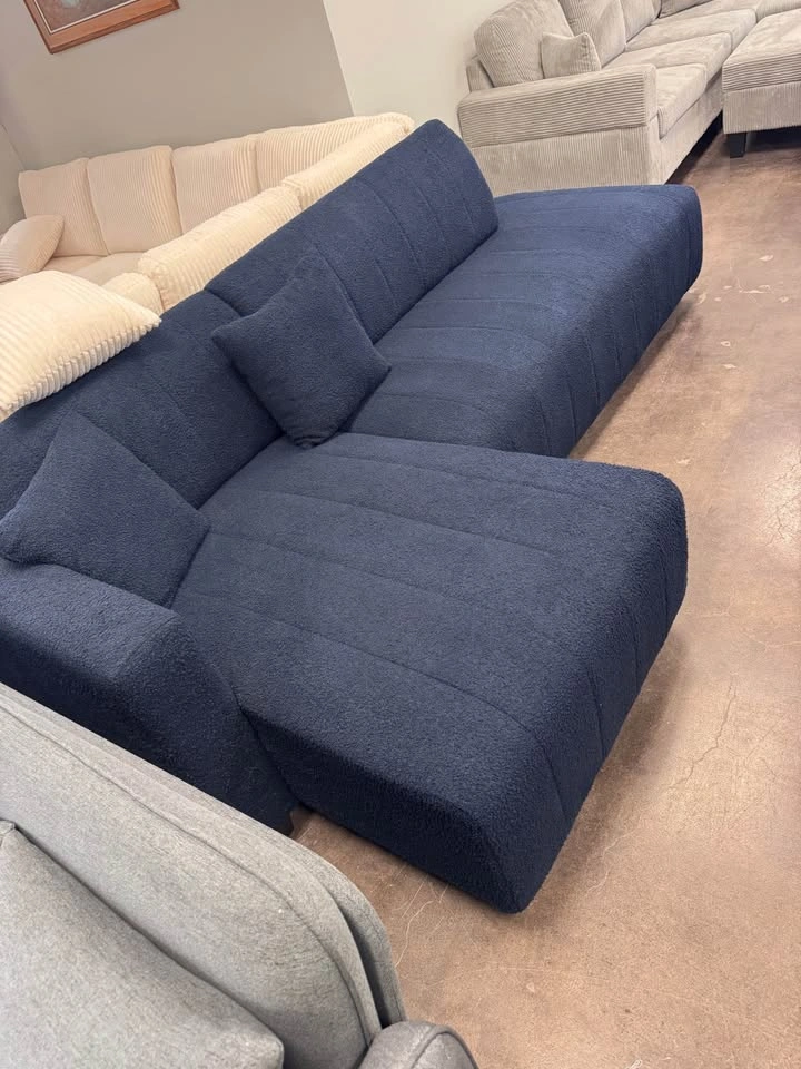 Navy Blue Boucle Sectional for Sale - photo 2