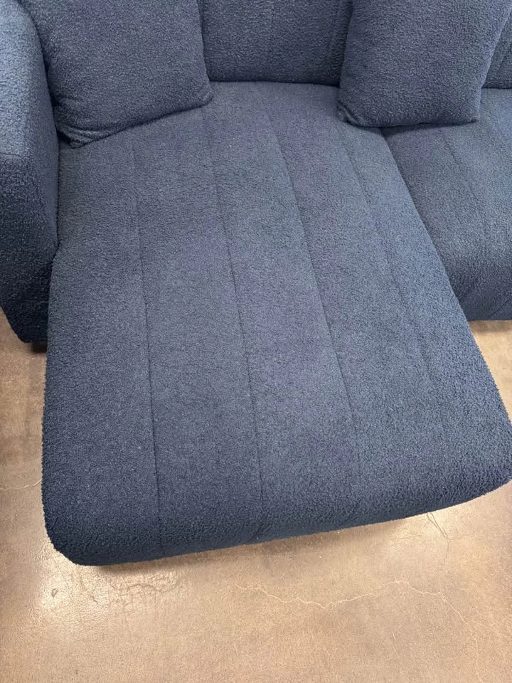 Navy Blue Boucle Sectional for Sale - photo 3