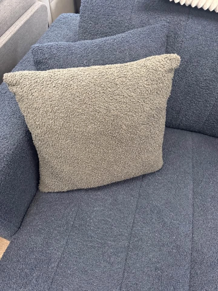 Navy Blue Boucle Sectional for Sale - photo 5
