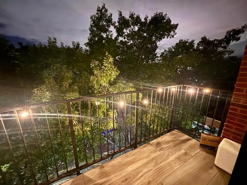 Outdoor warm lights + wifi plug protector - photo 3