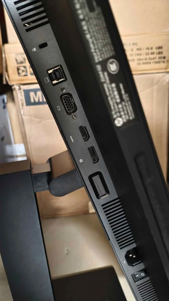 HP Z24nf G2 23.8" Monitor - photo 5