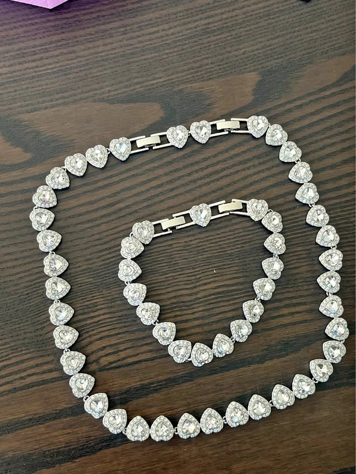 Swarovski Ariana grande full set