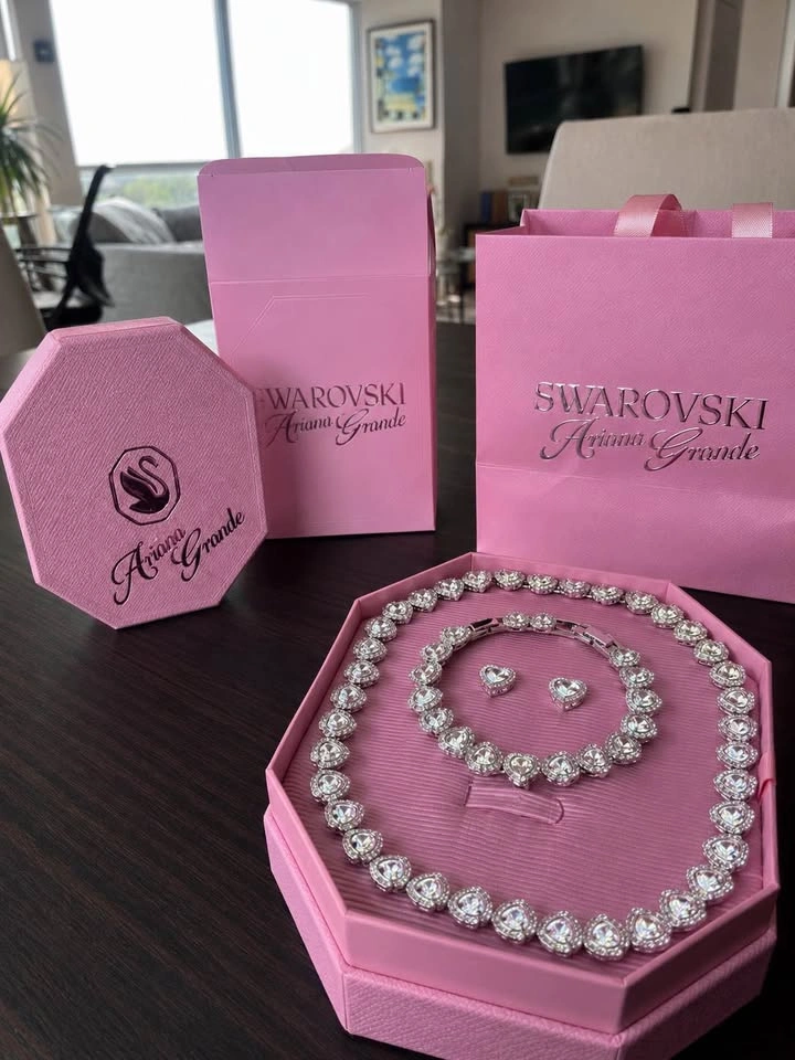 Swarovski Ariana grande full set - photo 5
