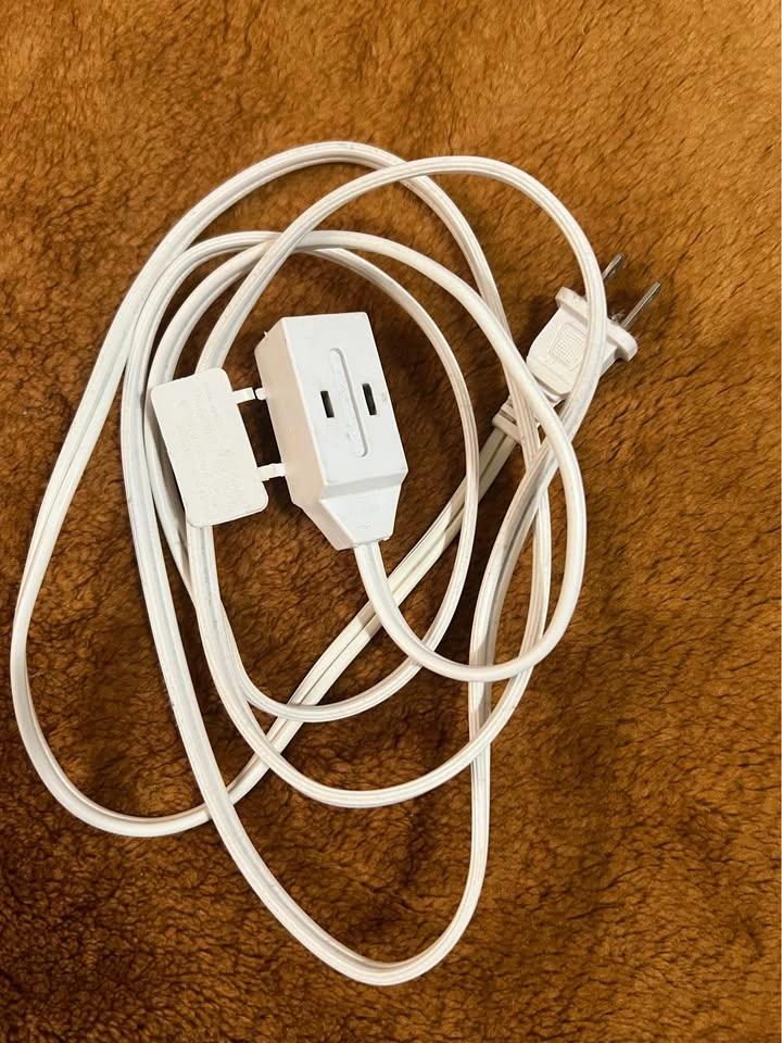 6ft Indoor Extension Cord – White 3-Outlet Power Cable - photo 2