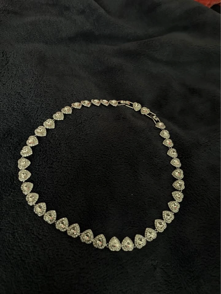Swarovski x Ariana Grande Full Jewelry Set – Brand New - photo 5