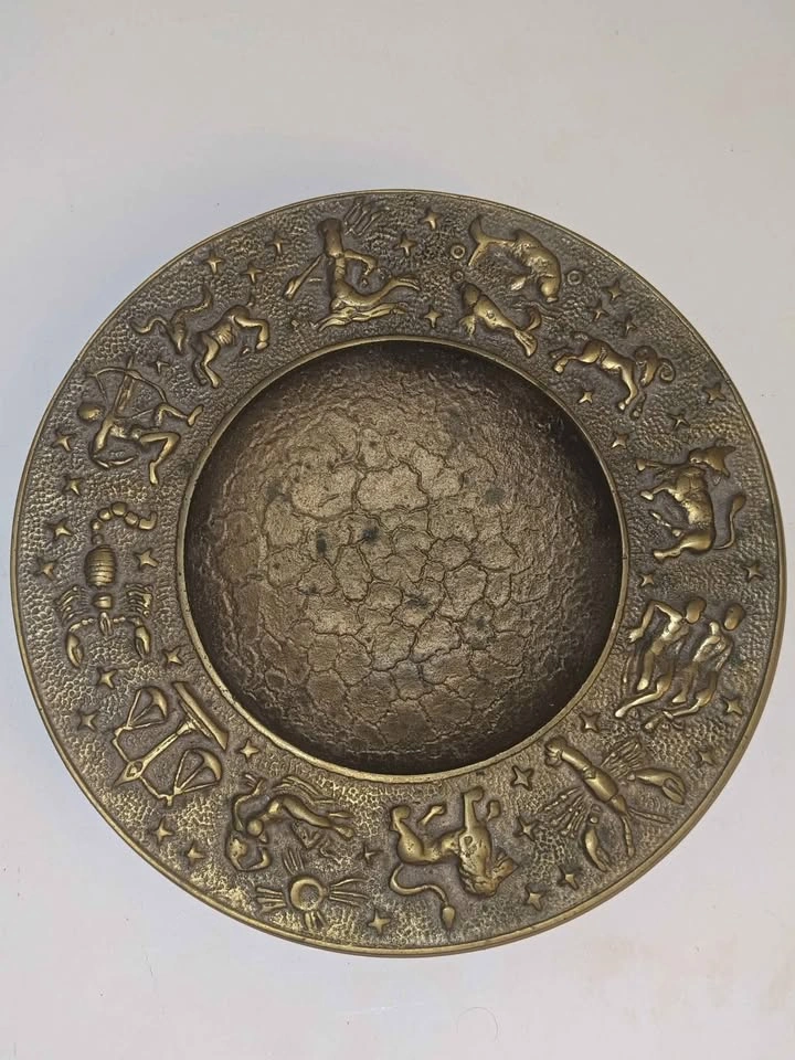 Circa 1940s Nordisk Malm Zodiac Solid Bronze Bowl (Denmark) - photo 2