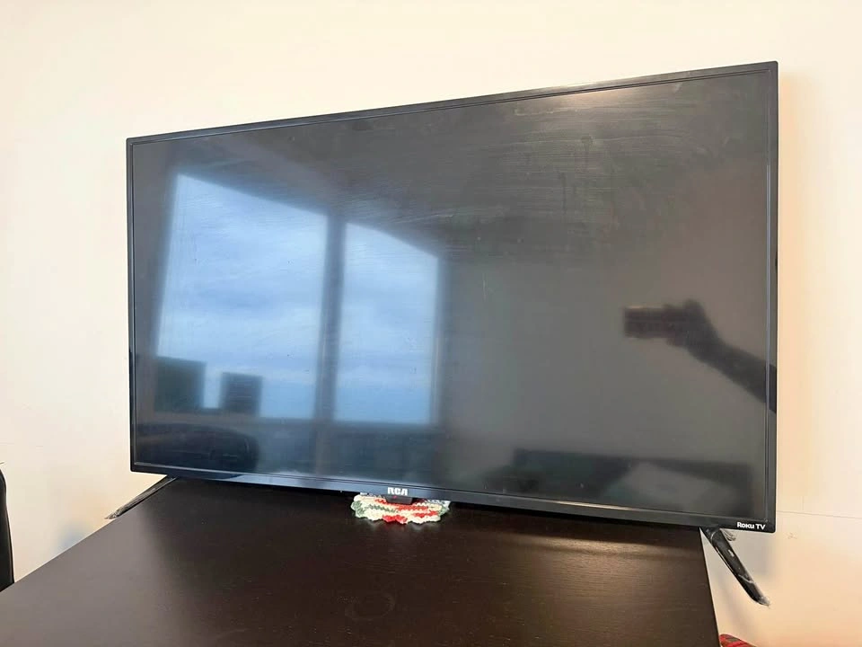 42” RCA Roku TV (Price negotiable)