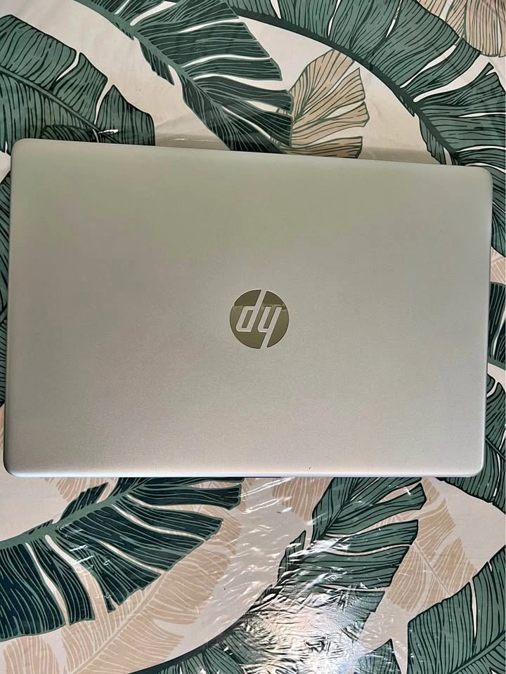 HP Touchscreen Laptop Core i3 8GB RAM 128GB SSD