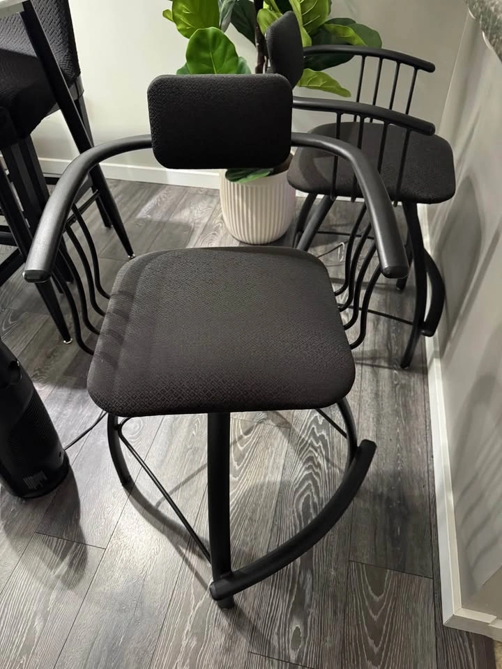 2 pcs Metal Bar Stool