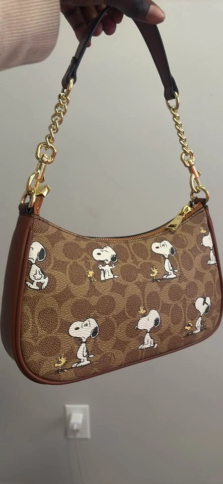 Snoopy coach bag 🐶🍂 - photo 2