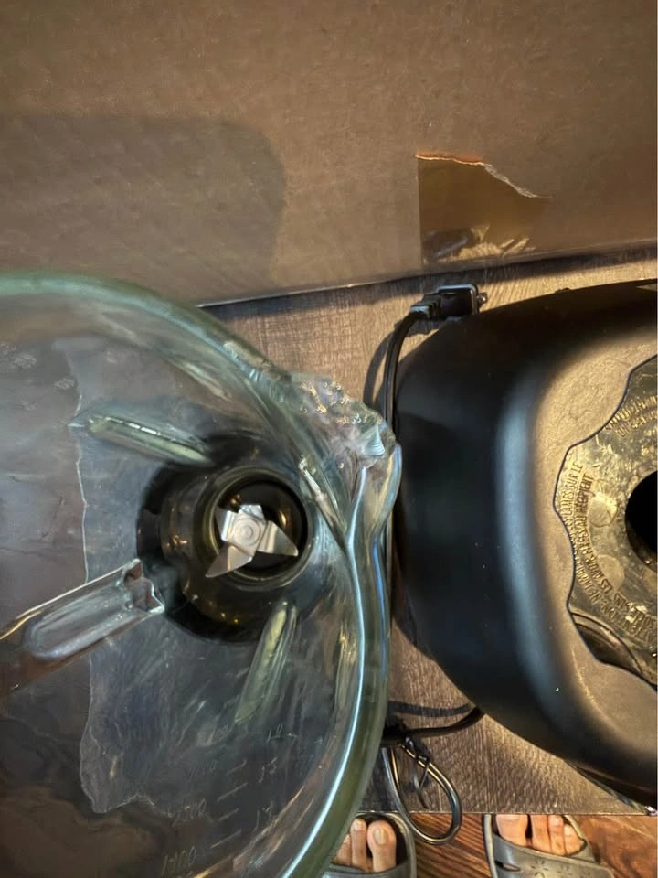 Hamilton Beach Blender with Glass Jar (Price negotiable) - photo 3