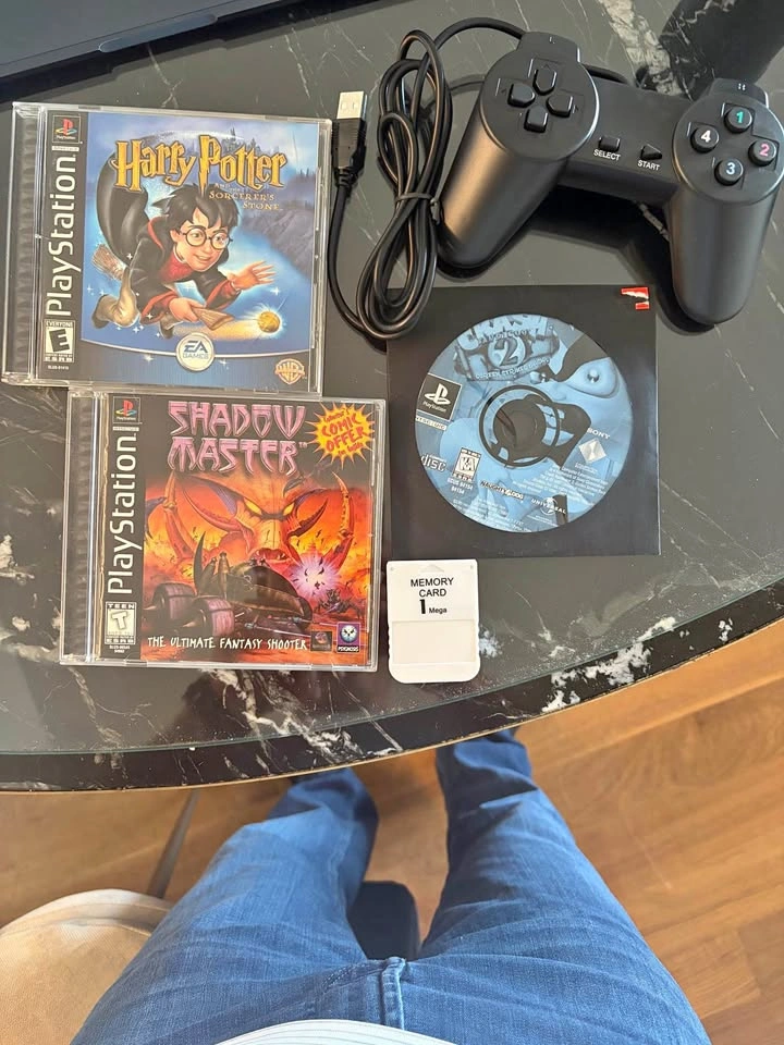 Ps 1 controller memory card and games