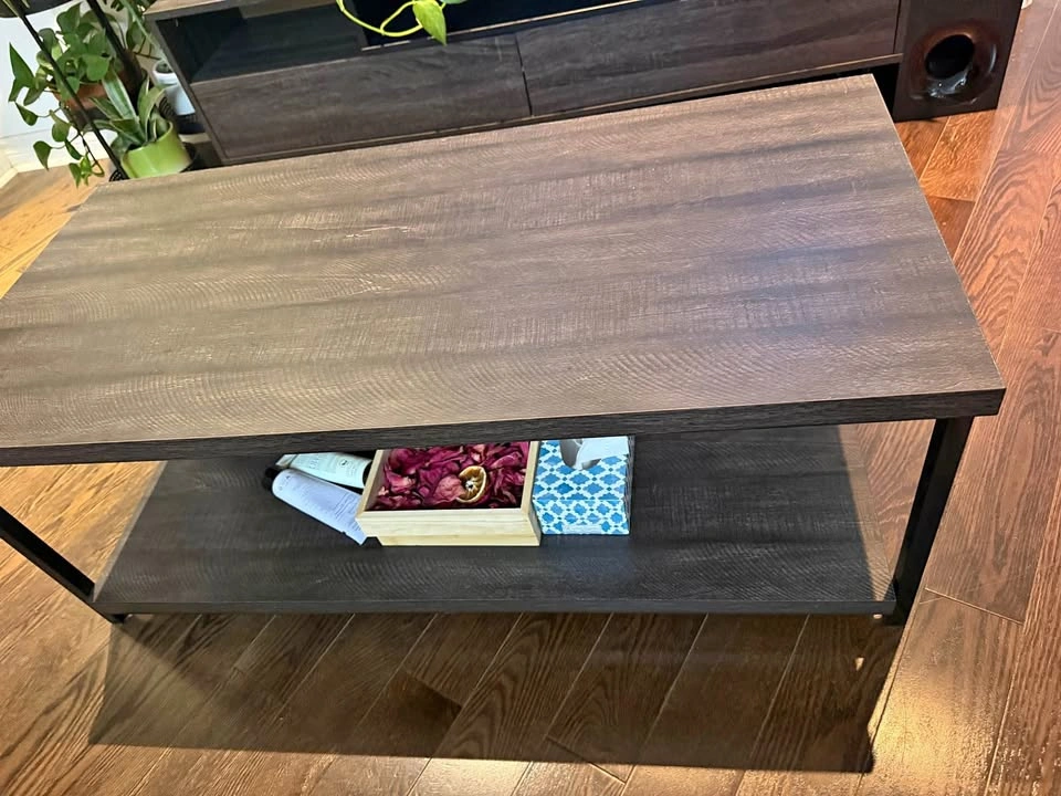 Modern Wood Grain Coffee Table with Lower Shelf