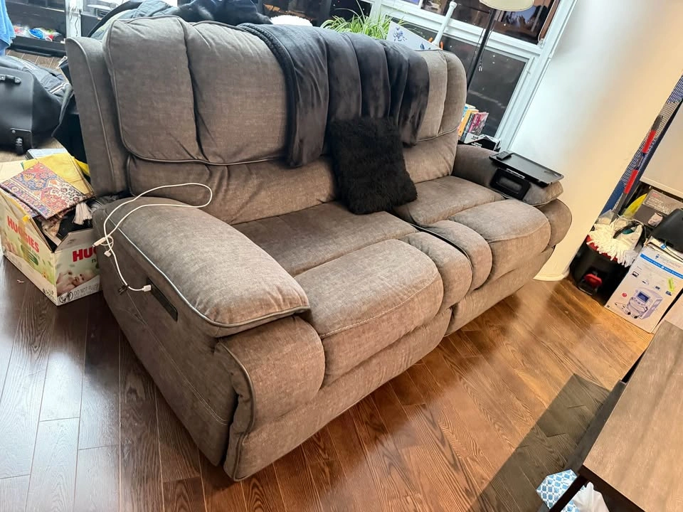 Leons 2 Seater Power Reclining Sofa - Dark Grey - photo 3