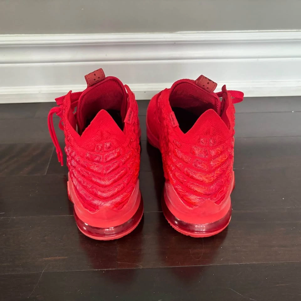 Nike LeBron 17 Basketball Shoes - photo 4