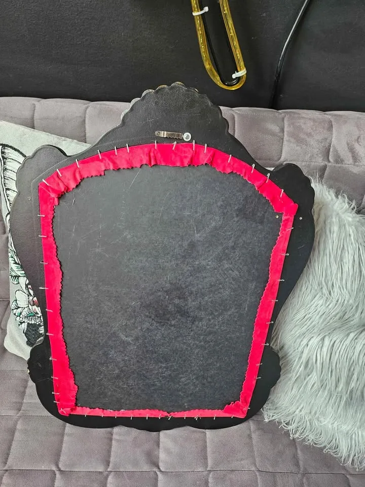 Cute frame red velvet mirror, mirror on the wall. Embroidery image indicator(4)