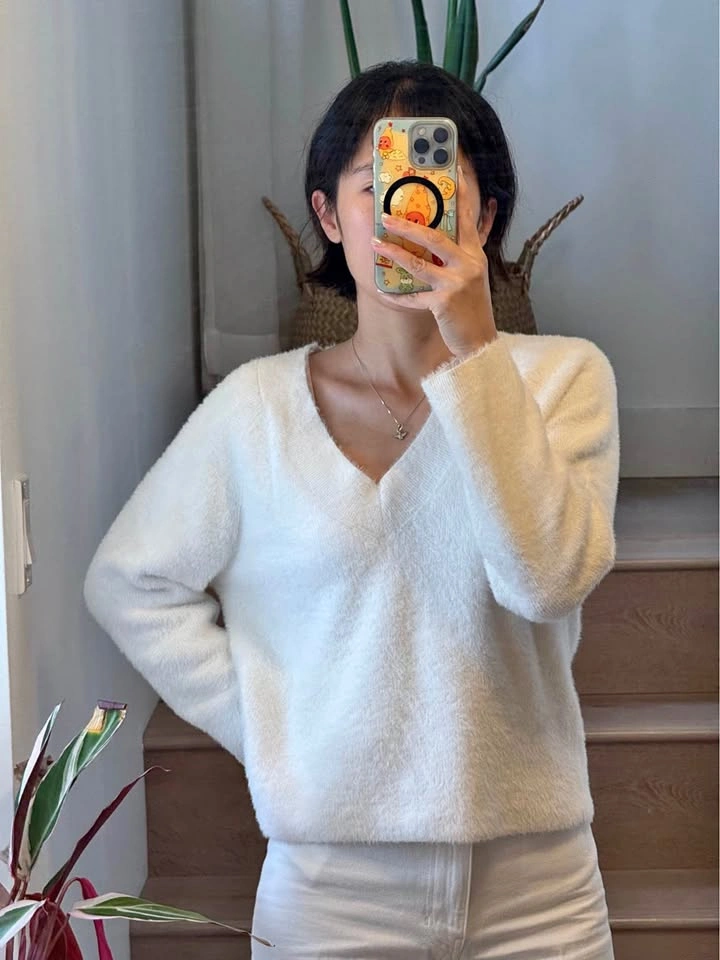Abercrombie & Fitch Fuzzy V-Neck Sweater
