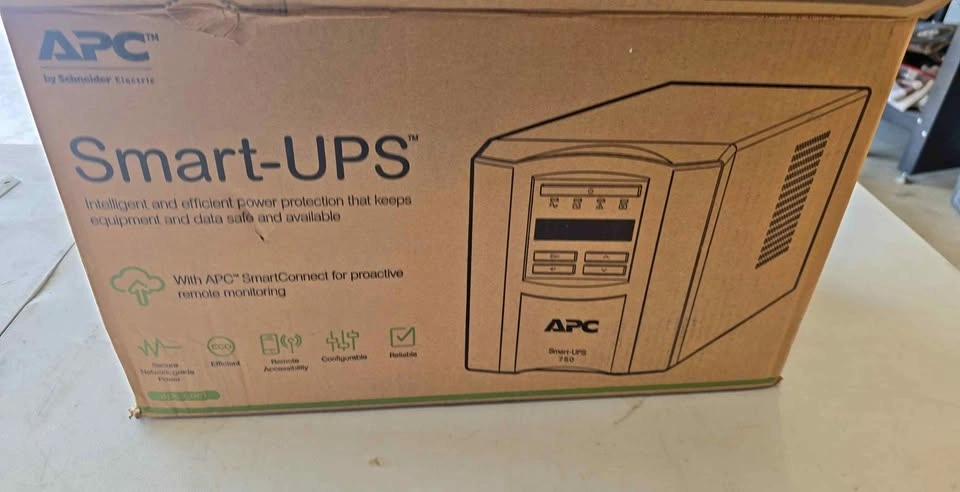 APC Smart-UPS 750VA SMT750C brand new just opened for pictures