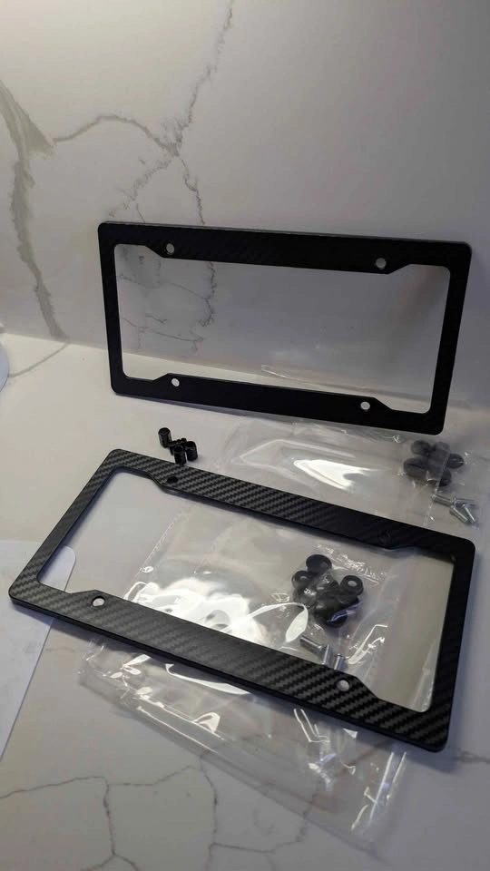 Carbon Fiber Pattern License Plate Frames with Alloy Valve Caps