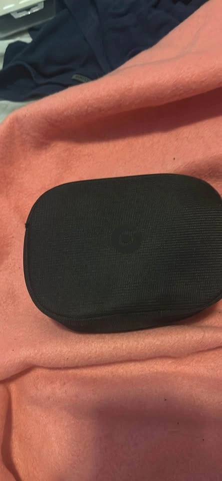 Beats Solo 4 Used Once With Headphone Case